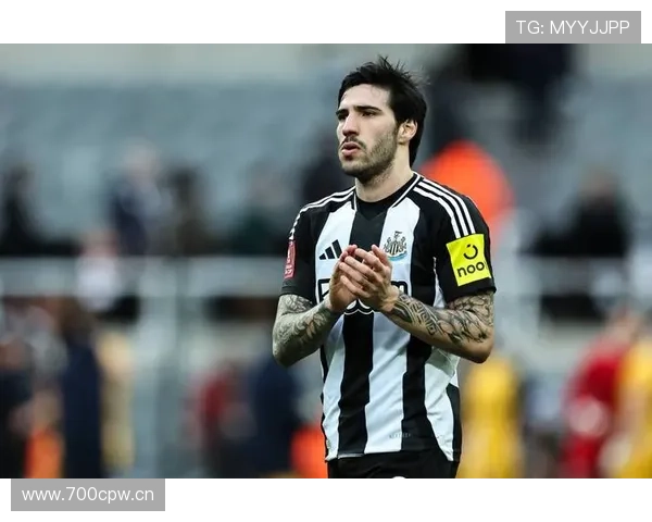 琼阿梅尼 vs 托纳利:新一代后腰的战术角色与体系适配差异 琼阿梅尼 vs 托纳利:新一代后腰的战术角色与体系适配差异