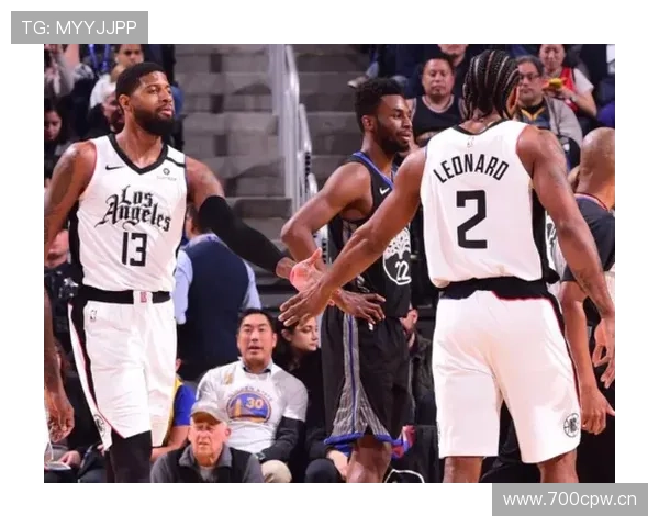 保罗·乔治球场像冰山，家里像开了个奢侈品市集——刷到账单我笑不出来