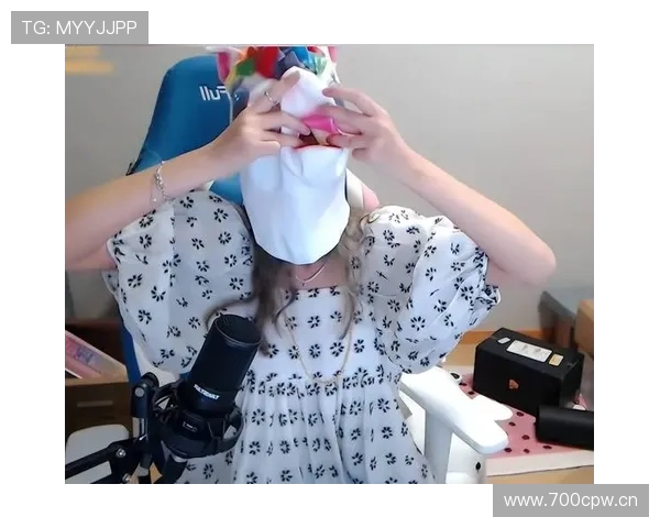 李冰洁训练间隙点外卖，身材跟比赛时判若两人，普通人真难想象这反差！