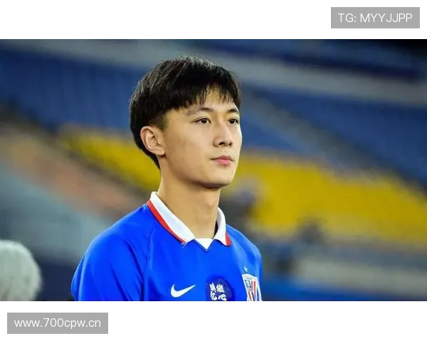 蒋圣龙随手背的那只包，把我一个月工资瞬间降级成配件