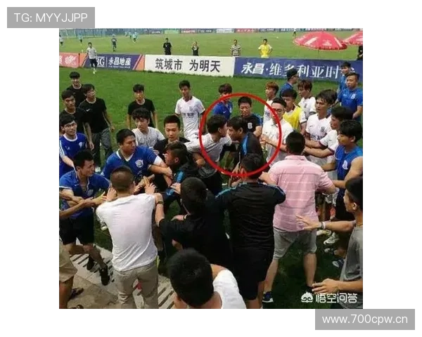 队友犯规判罚标准详解：裁判如何区分责任与惩罚